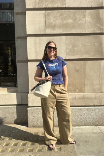 Ці туристичні сандалі — найнеочікуваніший модний тренд літа 2025