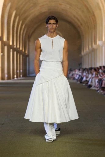 Jacquemus весна-літо 2026