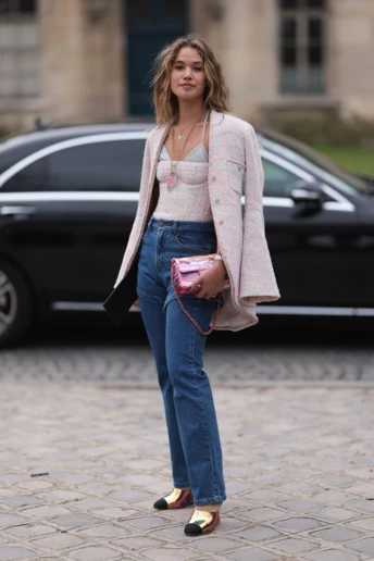 Streetstyle: двоколірні туфлі – найелегантніше взуття цього літа