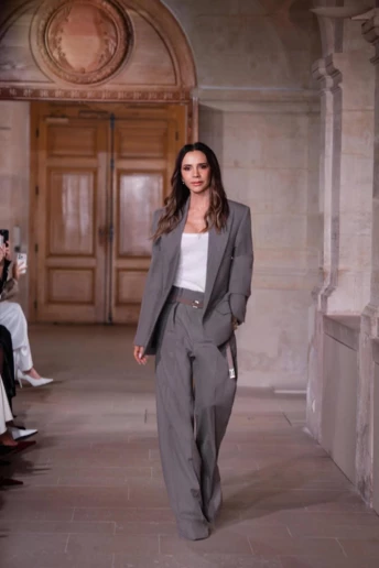 Вікторія Бекхем представила нову колекцію макіяжу на показі весна-літо 2026