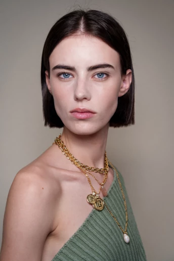 10 модних стрижок весна–літо 2026 для короткого, середнього й довгого волосся