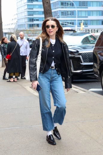 7 пар взуття, з якими відомі модниці носять джинси