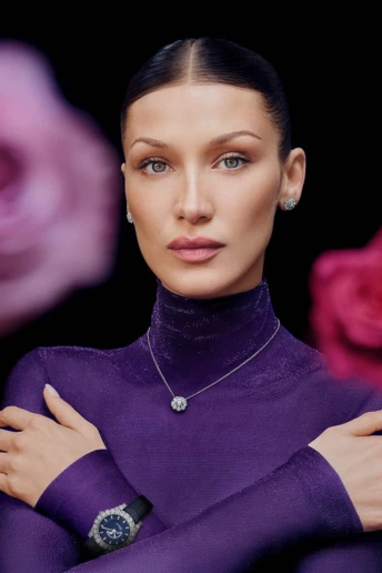 З темного в блонд: Белла Гадід стала платиновою блондинкою і надихає на зміни