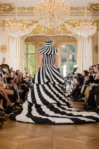 All Eyes on Moda Productions in Paris