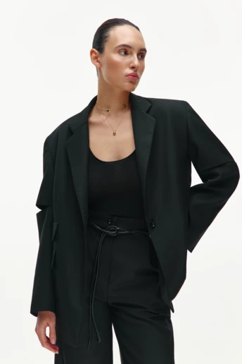 Як працюють ювелірні стилісти SOVA: сервіс, історії клієнтів і нова форма від бренду COVER