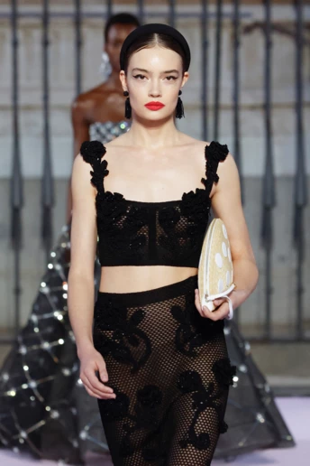 Тренди макіяжу 2026: які відтінки помади будуть у всіх на губах?