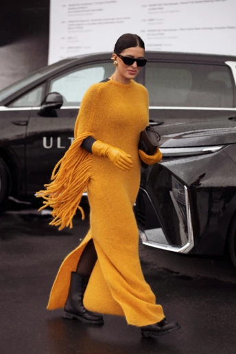 Streetstyle: як модниці вже носять головні сукні осені-зими 2025/2026