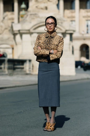 Кожній з нас потрібна сіра вовняна спідниця цієї зими