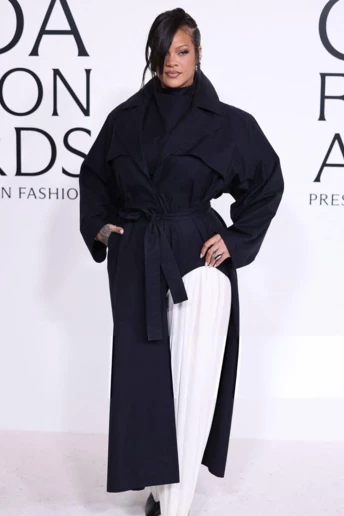 Що таке «снігові» нігті та чому Ріанна повертається до натурального манікюру