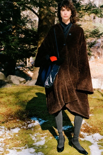 Туфлі на підборах + шкарпетки — головне поєднання сезону, яке ми заохочуємо спробувати