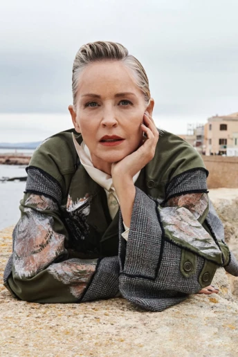 Тіні для жінок 50+: ці техніки нанесення миттєво освіжають погляд