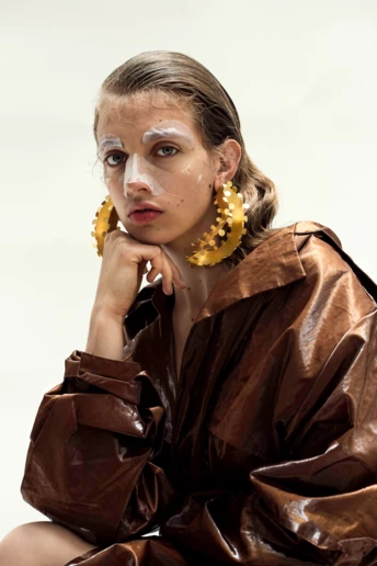 Топ-7 бʼюті-продуктів для сухої шкіри взимку