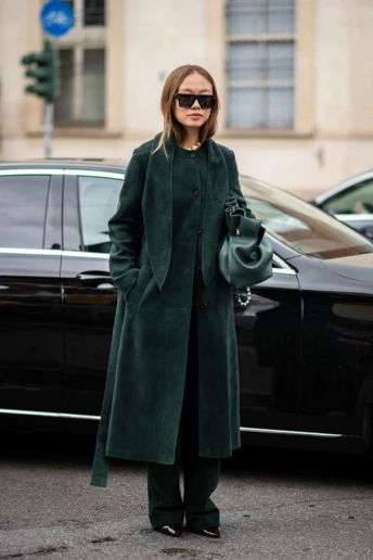 Зелений кольору хвої — розкішний трендовий відтінок цієї зими (який пасує до всього)