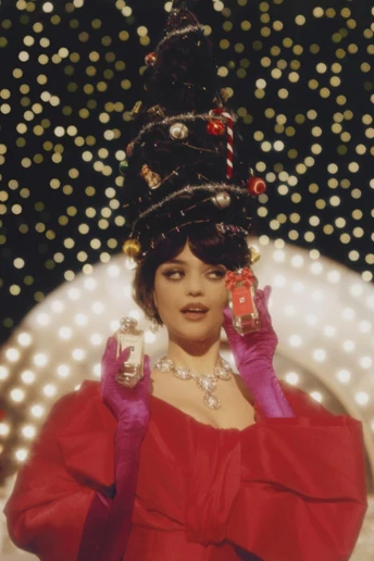 9 парфумів, які француженки обожнюють отримувати на Різдво