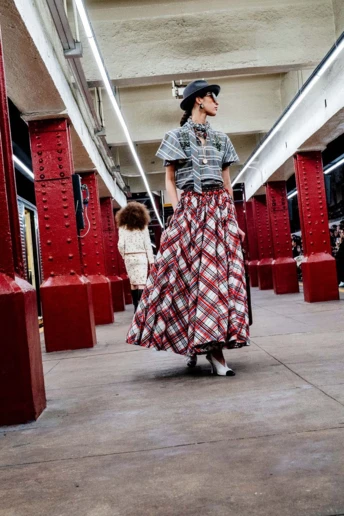 Chanel і місто: як бренд перестає бути недосяжним і стає придатним до реального життя