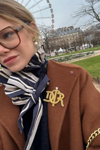 Які прикраси обирають модниці цієї зими: від нових перлів до вінтажних знахідок