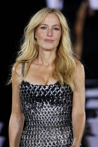 Ексклюзив: Джилліан Андерсон – про  книгу "Хочу", впевненість в собі, вразливість та улюблені засоби краси