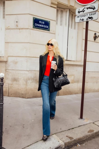 Формула стилю, яку носять супермоделі вже 30 років – і вона досі працює