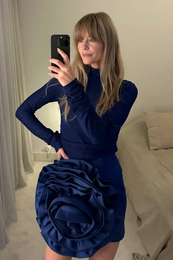 Що модні інфлуенсерки вдягали на передріздвяні вечірки: 5 найгарніших образів