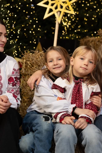 Різдвяні дива: історії сімей, які взяли дітей під опіку