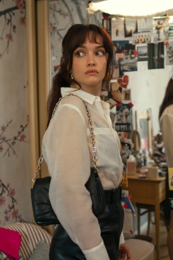 5 модних формул, на які нас надихнули головні героїні серіалів у 2025 році