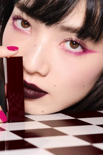 Chanel представляє Rouge Noir Makeup — нову темну главу в історії культового відтінку