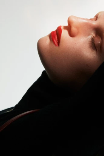 Скільки потрібно спати, щоб зберегти красу та молодість