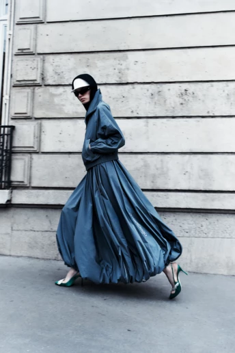 Як спадщину Кристобаля Баленсіагі переосмислюють у бренді сьогодні