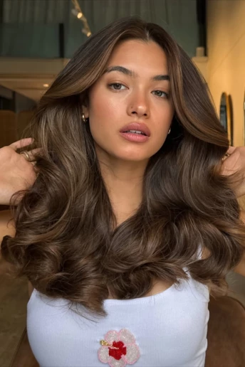 8 головних трендів фарбування волосся 2026: теплі відтінки повертаються