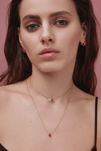 Ювелірна історія кохання: SOVA представляють колекцію з lab-grown сапфірами