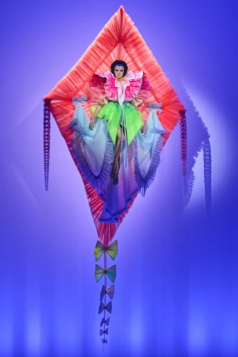 Між небом і землею: Viktor&Rolf представили нову кутюрну колекцію