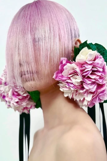 Тиждень високої моди  весна-літо 2026: найефектніші зачіски показів