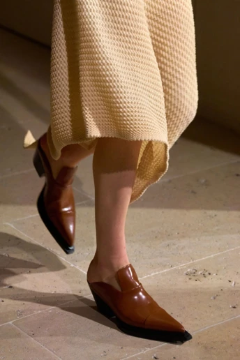 Коричневе взуття: тренд, який потрібно спробувати вже цього сезону