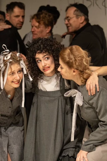 7 театральних прем'єр, які варто побачити в лютому