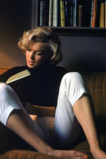 5 книжок про кохання, які варто прочитати у лютому