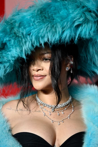 Як змінився стиль Ріанни за 20 років