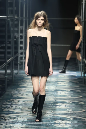 Навмисна недбалість: як неохайність стала ключовим модним трендом 2026 року