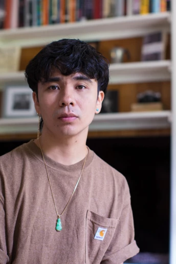 Як письменник Оушен Вуонґ став суперзіркою сучасної літератури