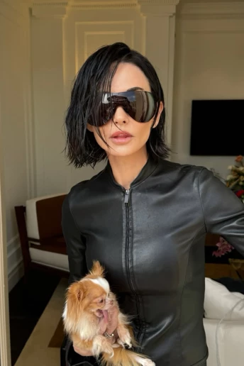 Демі Мур кардинально змінила імідж і відрізала своє легендарне волосся