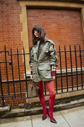 Куртка карго — ще один наймодніший верхній одяг на ранню весну 2026