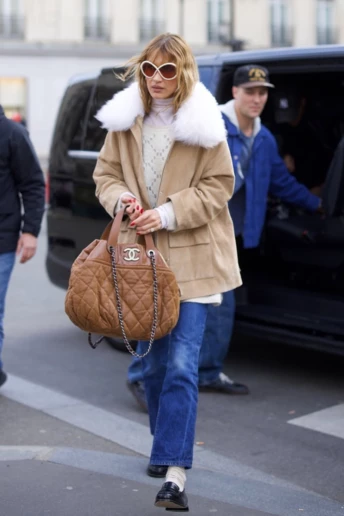 Ретрочубчик і блонд Белли Гадід у стилі 1970-х