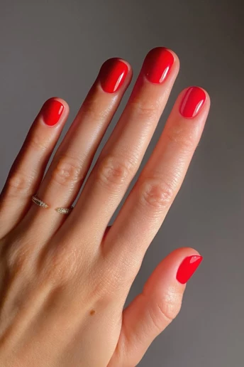 11 абсолютно весняних кольорів манікюру