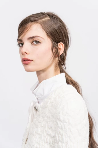 5 головних б’юті-трендів Тижня моди в Парижі сезону осінь-зима 2026/2027