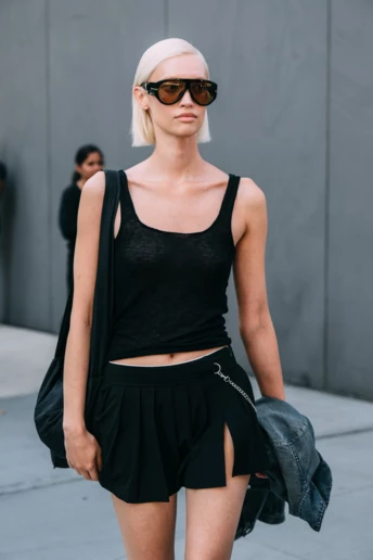 Забудьте про класичні окуляри: окуляри-маска — головний тренд 2026 року