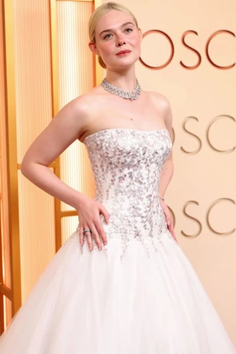 Головний манікюр “Оскара-2026”: чому зірки обрали нігті без кольору