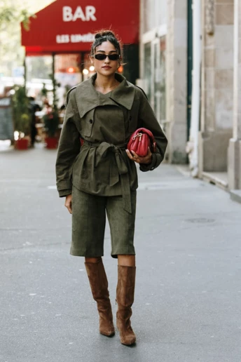 Чому класичні "штани до коліна" — ідеальне рішення для модного квітня 2026