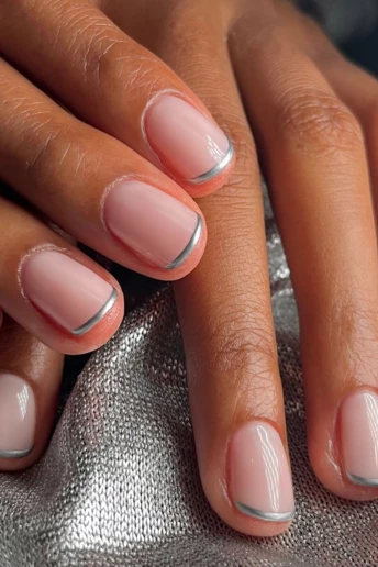 Срібний френч — найефектніший тренд сезону весна-літо 2026