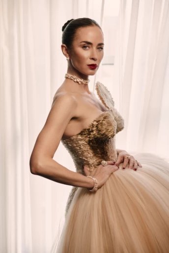 Роздивляємося кутюрну сукню та прикраси Емілі Блант на прем’єрі фільму «Диявол носить Prada 2»