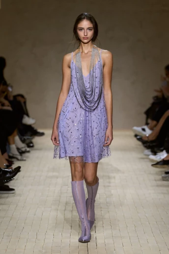 Відтінок, який личить усім: чому лавандовий став головним кольором весни 2026