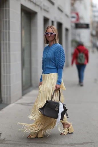 Цей колір повернувся – і ось 4 способи носити його вже зараз